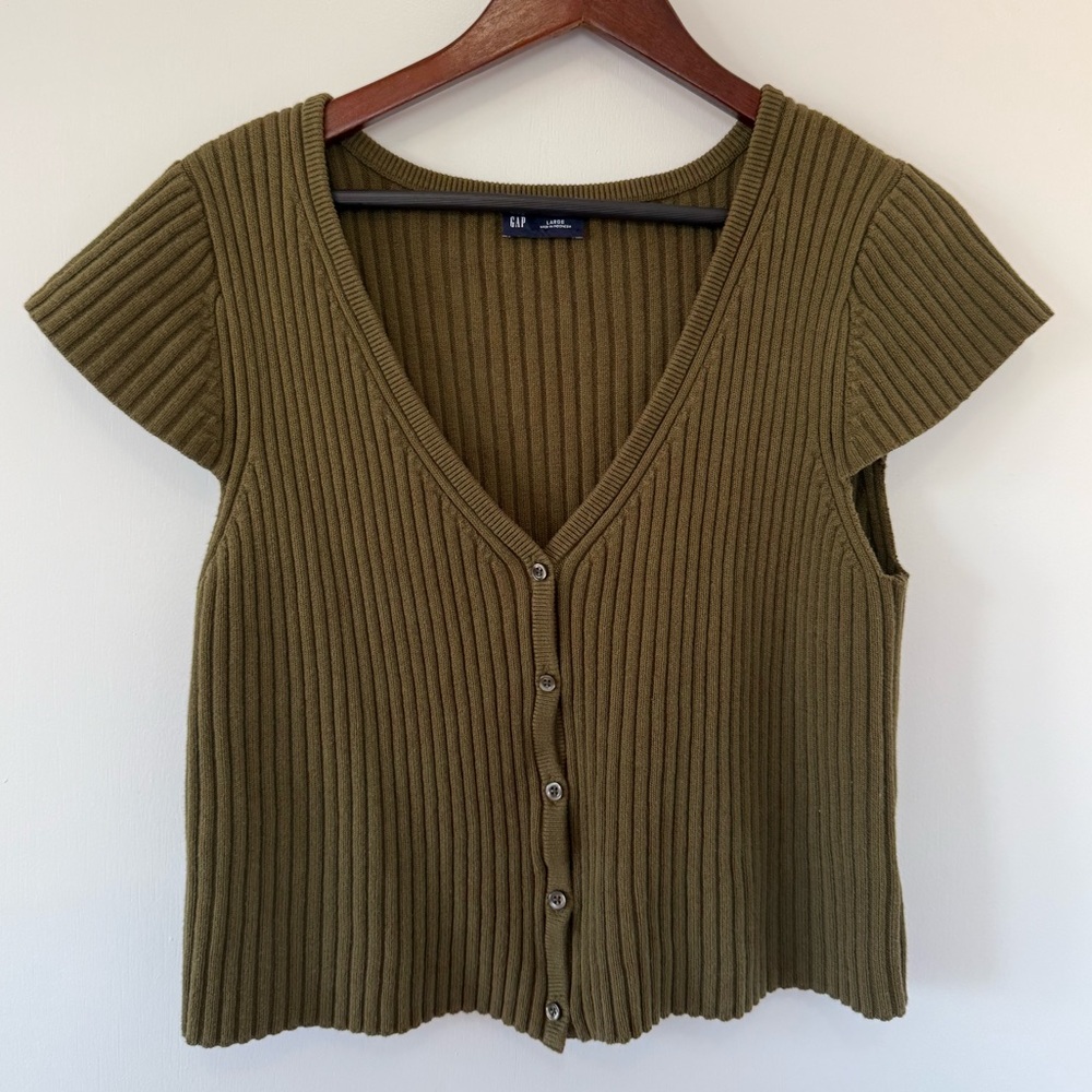 Cropped Ribbed Cardigan Button Front | Soft Stretch Knit Fitted Minimalist - Picture 3 of 5